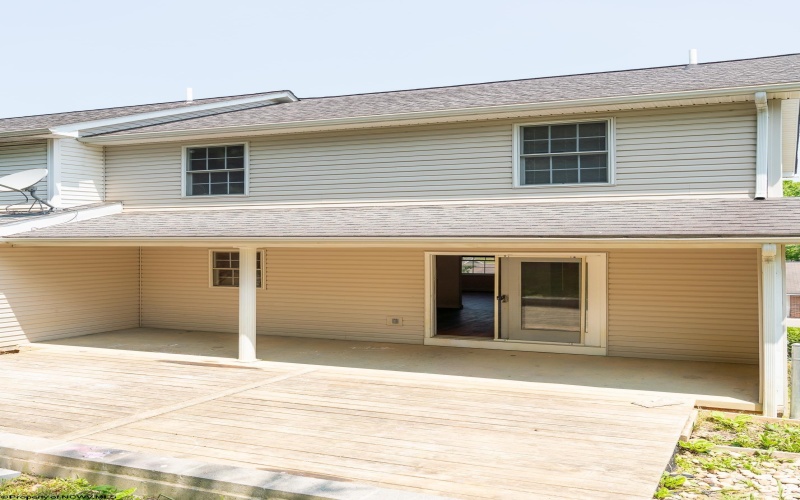 880 Tremont Street, Morgantown, West Virginia 26505, 3 Bedrooms Bedrooms, 6 Rooms Rooms,2 BathroomsBathrooms,Single Family Attached,For Sale,Tremont,10159885