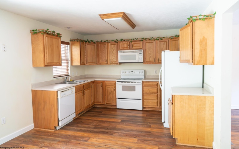 880 Tremont Street, Morgantown, West Virginia 26505, 3 Bedrooms Bedrooms, 6 Rooms Rooms,2 BathroomsBathrooms,Single Family Attached,For Sale,Tremont,10159885