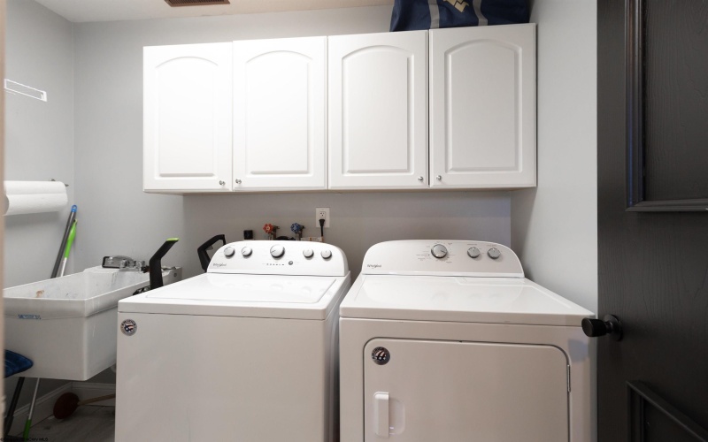 1230 Van Voorhis Road, Morgantown, West Virginia 26505, 3 Bedrooms Bedrooms, 5 Rooms Rooms,2 BathroomsBathrooms,Single Family Attached,For Sale,Van Voorhis,10159887