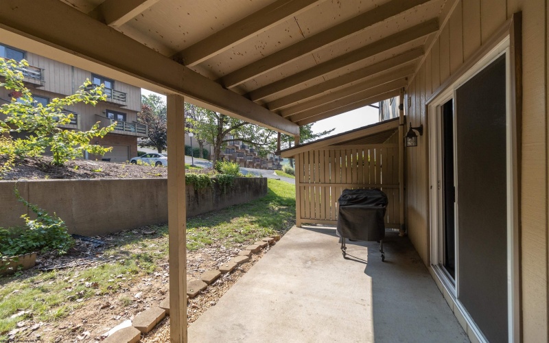 1230 Van Voorhis Road, Morgantown, West Virginia 26505, 3 Bedrooms Bedrooms, 5 Rooms Rooms,2 BathroomsBathrooms,Single Family Attached,For Sale,Van Voorhis,10159887