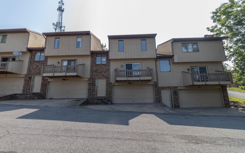 1230 Van Voorhis Road, Morgantown, West Virginia 26505, 3 Bedrooms Bedrooms, 5 Rooms Rooms,2 BathroomsBathrooms,Single Family Attached,For Sale,Van Voorhis,10159887
