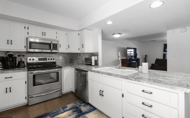1230 Van Voorhis Road, Morgantown, West Virginia 26505, 3 Bedrooms Bedrooms, 5 Rooms Rooms,2 BathroomsBathrooms,Single Family Attached,For Sale,Van Voorhis,10159887