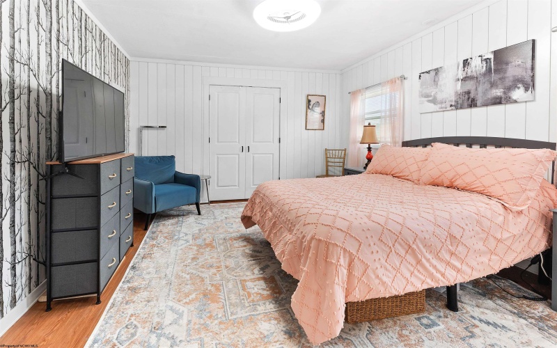 210 New York Avenue, Westover, West Virginia 26501, 2 Bedrooms Bedrooms, 7 Rooms Rooms,2 BathroomsBathrooms,Single Family Detached,For Sale,New York,10159903