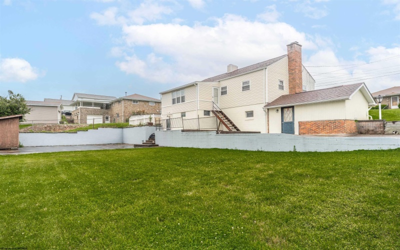 210 New York Avenue, Westover, West Virginia 26501, 2 Bedrooms Bedrooms, 7 Rooms Rooms,2 BathroomsBathrooms,Single Family Detached,For Sale,New York,10159903