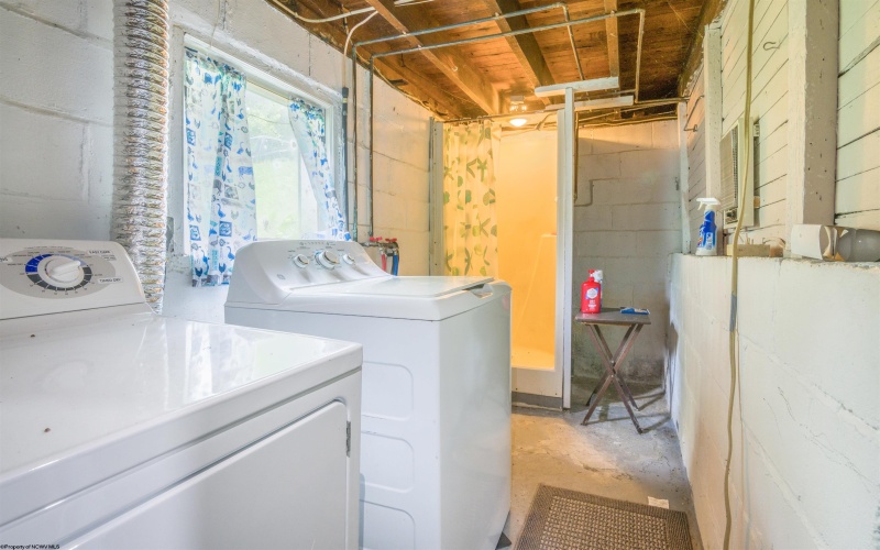 240 Diamond Avenue, Morgantown, West Virginia 26505, 2 Bedrooms Bedrooms, 4 Rooms Rooms,1 BathroomBathrooms,Single Family Detached,For Sale,Diamond,10159889