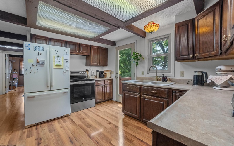 1457 Dogwood Avenue, Morgantown, West Virginia 26505, 3 Bedrooms Bedrooms, 7 Rooms Rooms,2 BathroomsBathrooms,Single Family Detached,For Sale,Dogwood,10159890