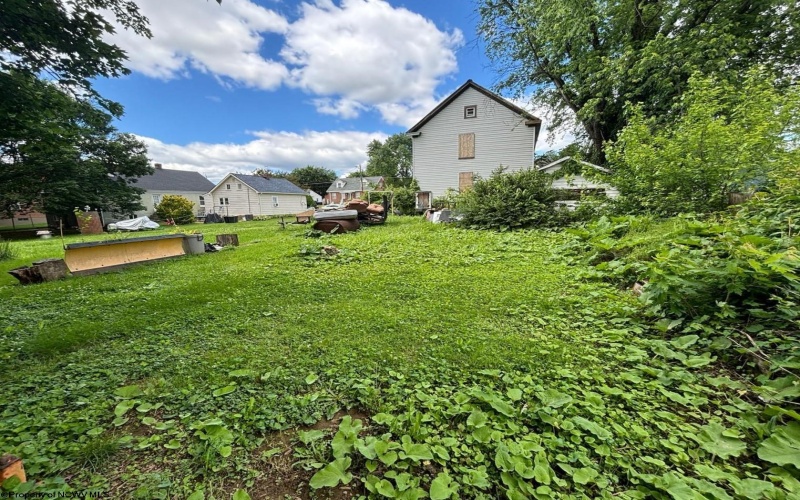 904 Florida Avenue, Martinsburg, West Virginia 25401, 3 Bedrooms Bedrooms, 6 Rooms Rooms,1 BathroomBathrooms,Single Family Detached,For Sale,Florida,10159888