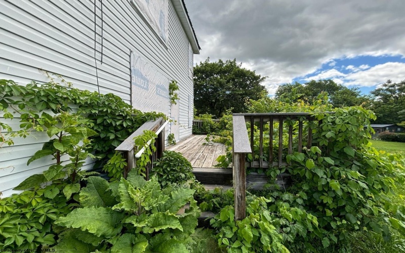 904 Florida Avenue, Martinsburg, West Virginia 25401, 3 Bedrooms Bedrooms, 6 Rooms Rooms,1 BathroomBathrooms,Single Family Detached,For Sale,Florida,10159888