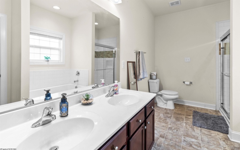 1020 Olivia Way, Morgantown, West Virginia 26508, 3 Bedrooms Bedrooms, 9 Rooms Rooms,3 BathroomsBathrooms,Residential Rentals,For Rent,Olivia,10159893