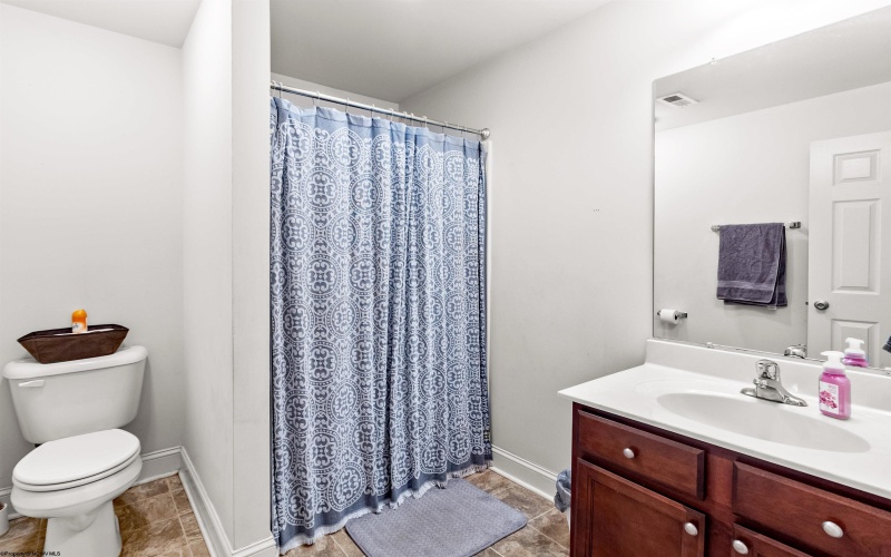 1020 Olivia Way, Morgantown, West Virginia 26508, 3 Bedrooms Bedrooms, 9 Rooms Rooms,3 BathroomsBathrooms,Residential Rentals,For Rent,Olivia,10159893