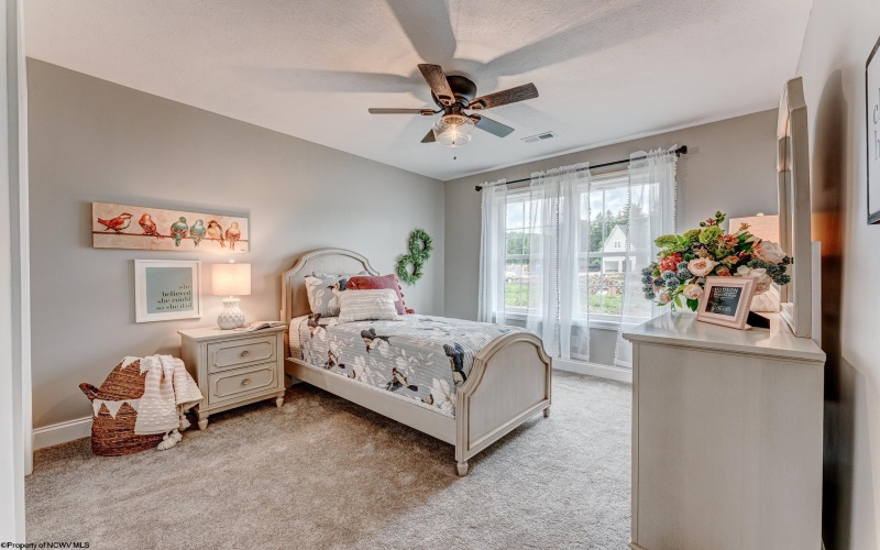 3 Cliff View Drive, Morgantown, West Virginia 26508, 3 Bedrooms Bedrooms, 6 Rooms Rooms,2 BathroomsBathrooms,Single Family Detached,For Sale,Cliff View,10159895