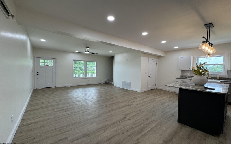 1595 Mary Lou Retton Drive, Fairmont, West Virginia 26554, 4 Bedrooms Bedrooms, 6 Rooms Rooms,3 BathroomsBathrooms,Single Family Detached,For Sale,Mary Lou Retton,10159896