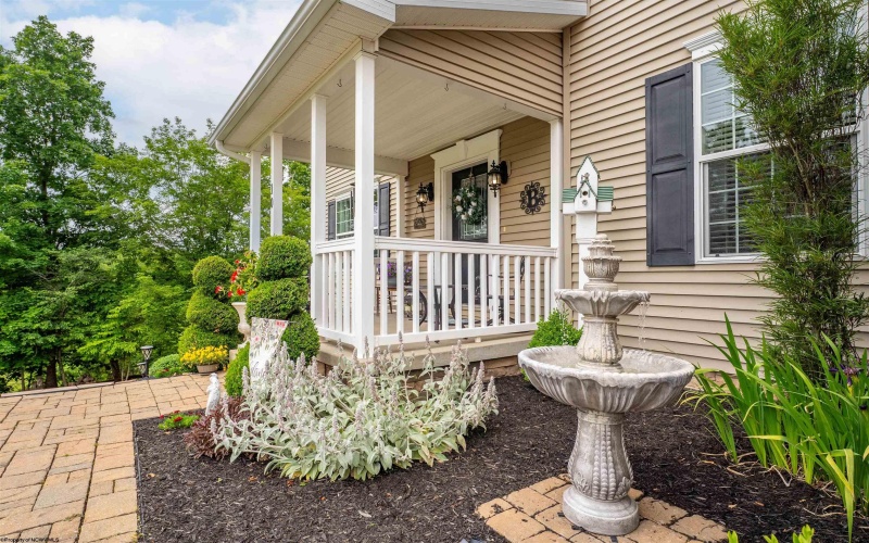 10 TJ Lane, Morgantown, West Virginia 26501, 5 Bedrooms Bedrooms, 10 Rooms Rooms,3 BathroomsBathrooms,Single Family Detached,For Sale,TJ,10159899