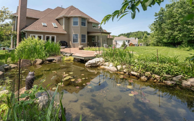 1300 Deer Run, Morgantown, West Virginia 26508, 4 Bedrooms Bedrooms, 12 Rooms Rooms,3 BathroomsBathrooms,Single Family Detached,For Sale,Deer,10159892