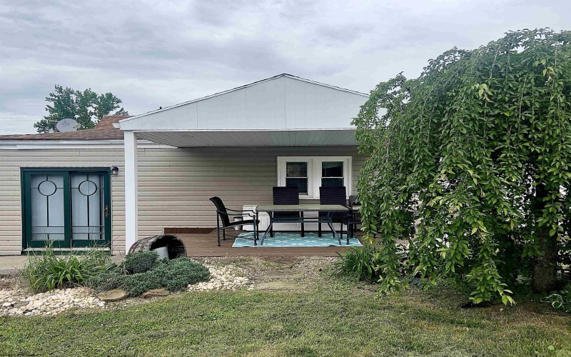 443 Lawman Avenue, Bridgeport, West Virginia 26330, 3 Bedrooms Bedrooms, 6 Rooms Rooms,1 BathroomBathrooms,Single Family Detached,For Sale,Lawman,10159904