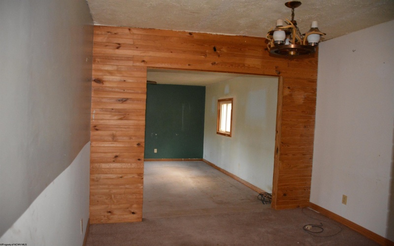 991 Winchester Road, Elizabeth, West Virginia 26143, 1 Bedroom Bedrooms, 5 Rooms Rooms,1 BathroomBathrooms,Single Family Detached,For Sale,Winchester,10157929