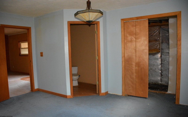 991 Winchester Road, Elizabeth, West Virginia 26143, 1 Bedroom Bedrooms, 5 Rooms Rooms,1 BathroomBathrooms,Single Family Detached,For Sale,Winchester,10157929