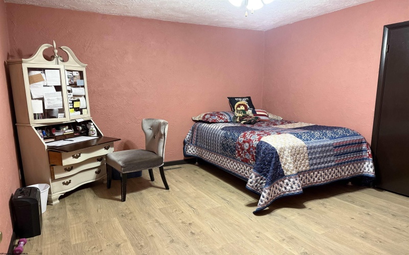 28 Fairway Lane, Fairmont, West Virginia 26554, 3 Bedrooms Bedrooms, 10 Rooms Rooms,2 BathroomsBathrooms,Single Family Detached,For Sale,Fairway,10159906