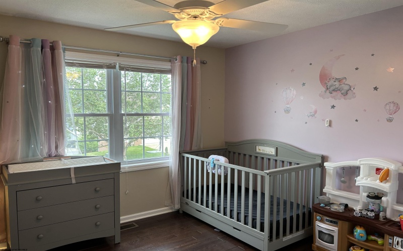 115 Summits Ridge Drive, Morgantown, West Virginia 26508, 3 Bedrooms Bedrooms, 6 Rooms Rooms,2 BathroomsBathrooms,Single Family Detached,For Sale,Summits Ridge,10159912