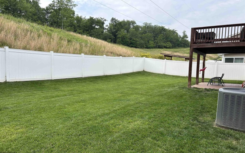 115 Summits Ridge Drive, Morgantown, West Virginia 26508, 3 Bedrooms Bedrooms, 6 Rooms Rooms,2 BathroomsBathrooms,Single Family Detached,For Sale,Summits Ridge,10159912