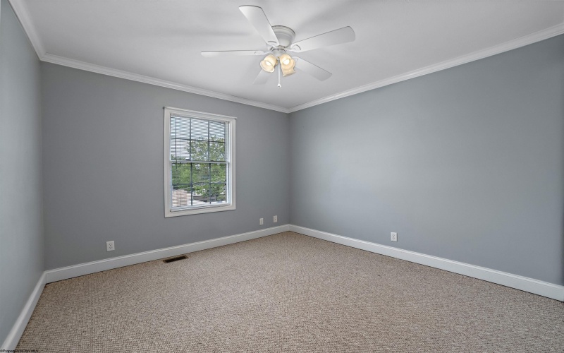 25 Ocean View Drive, Morgantown, West Virginia 26505, 3 Bedrooms Bedrooms, 5 Rooms Rooms,2 BathroomsBathrooms,Single Family Attached,For Sale,Ocean View,10159907
