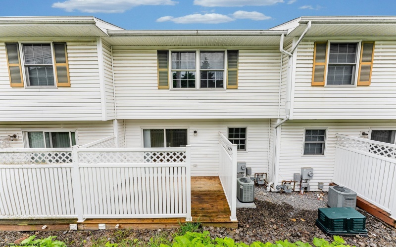 1339 Riddle Avenue, Morgantown, West Virginia 26505, 2 Bedrooms Bedrooms, 5 Rooms Rooms,2 BathroomsBathrooms,Single Family Attached,For Sale,Riddle,10159909