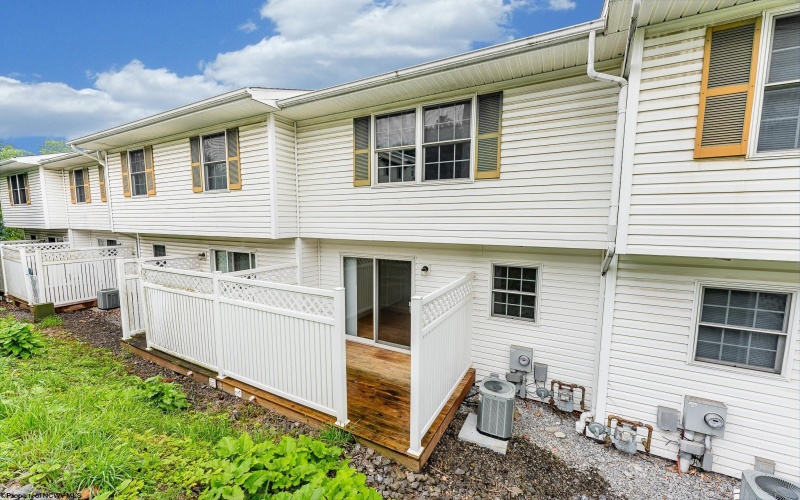1339 Riddle Avenue, Morgantown, West Virginia 26505, 2 Bedrooms Bedrooms, 5 Rooms Rooms,2 BathroomsBathrooms,Single Family Attached,For Sale,Riddle,10159909