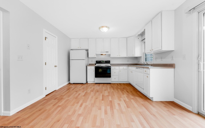 1339 Riddle Avenue, Morgantown, West Virginia 26505, 2 Bedrooms Bedrooms, 5 Rooms Rooms,2 BathroomsBathrooms,Single Family Attached,For Sale,Riddle,10159909