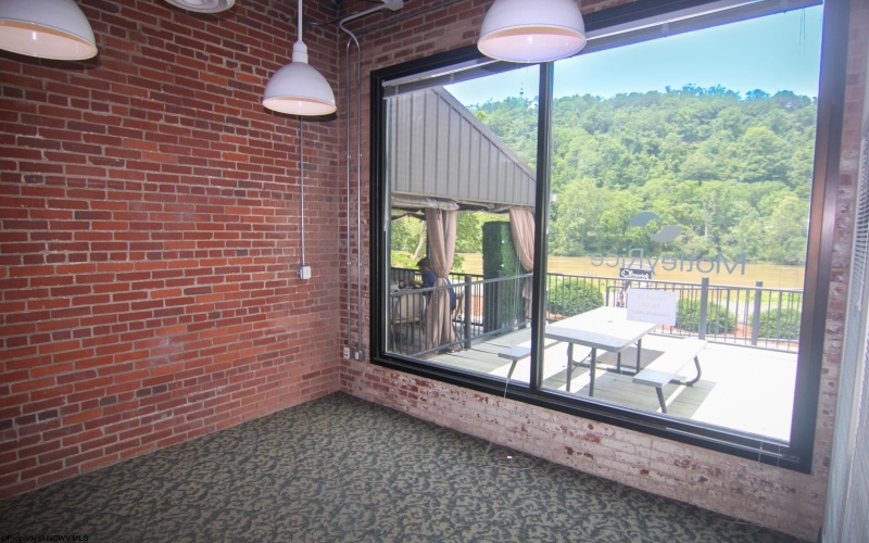 50 Clay Street, Morgantown, West Virginia 26501, ,Commercial/industrial,For Lease,Clay,10159910