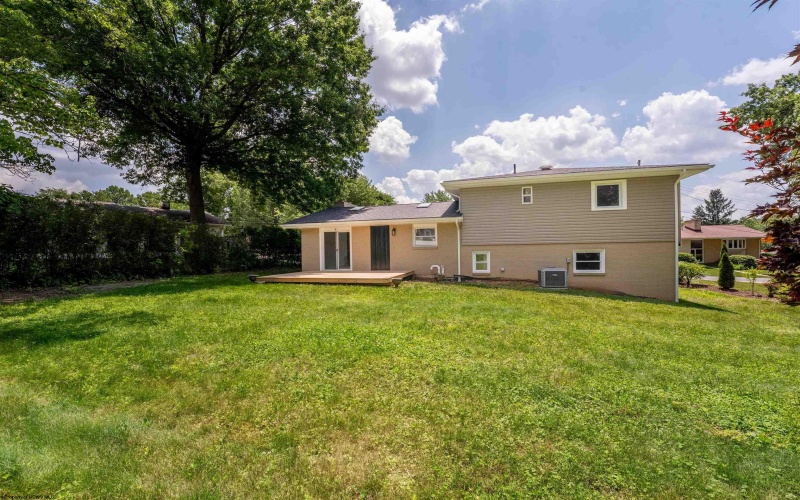 675 Colonial Drive, Morgantown, West Virginia 26505, 3 Bedrooms Bedrooms, 8 Rooms Rooms,2 BathroomsBathrooms,Single Family Detached,For Sale,Colonial,10159908