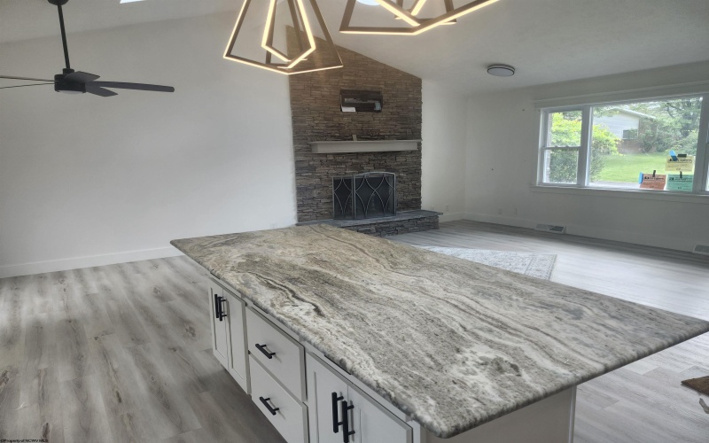 675 Colonial Drive, Morgantown, West Virginia 26505, 3 Bedrooms Bedrooms, 8 Rooms Rooms,2 BathroomsBathrooms,Single Family Detached,For Sale,Colonial,10159908
