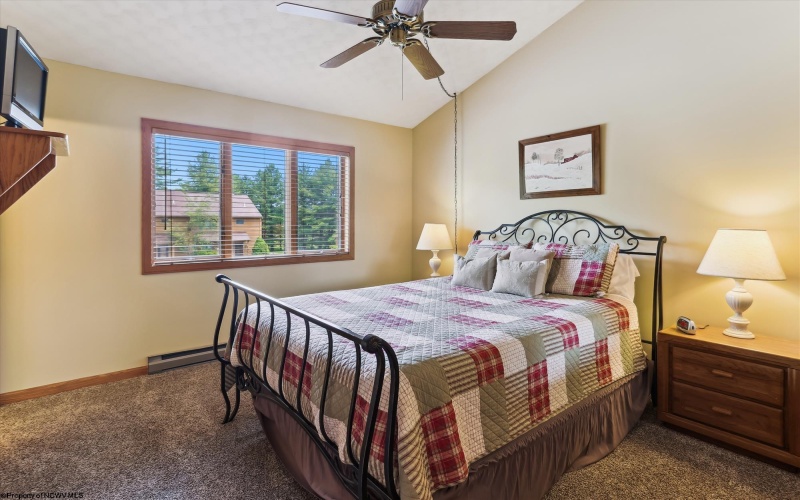 26 Deerfield Court, Davis, West Virginia 26260, 2 Bedrooms Bedrooms, 5 Rooms Rooms,2 BathroomsBathrooms,Single Family Attached,For Sale,Deerfield,10159914
