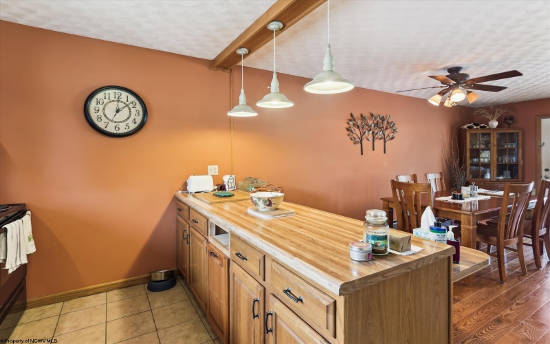 26 Deerfield Court, Davis, West Virginia 26260, 2 Bedrooms Bedrooms, 5 Rooms Rooms,2 BathroomsBathrooms,Single Family Attached,For Sale,Deerfield,10159914