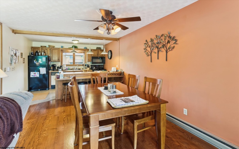 26 Deerfield Court, Davis, West Virginia 26260, 2 Bedrooms Bedrooms, 5 Rooms Rooms,2 BathroomsBathrooms,Single Family Attached,For Sale,Deerfield,10159914