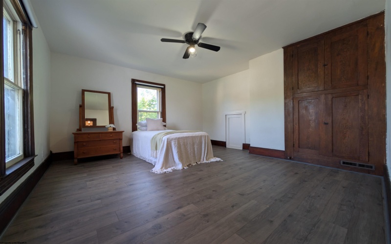 92 High Street, Philippi, West Virginia 26416-1115, 3 Bedrooms Bedrooms, 10 Rooms Rooms,2 BathroomsBathrooms,Single Family Detached,For Sale,High,10159918