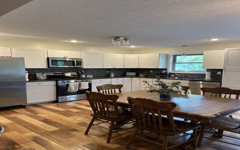 308 Files Creek Road, Beverly, West Virginia 26253-4698, 3 Bedrooms Bedrooms, 8 Rooms Rooms,2 BathroomsBathrooms,Single Family Detached,For Sale,Files Creek,10159917
