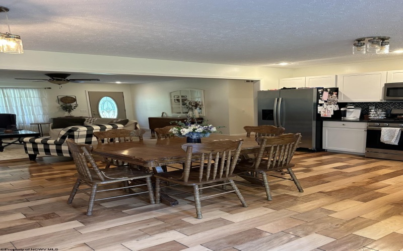 308 Files Creek Road, Beverly, West Virginia 26253-4698, 3 Bedrooms Bedrooms, 8 Rooms Rooms,2 BathroomsBathrooms,Single Family Detached,For Sale,Files Creek,10159917