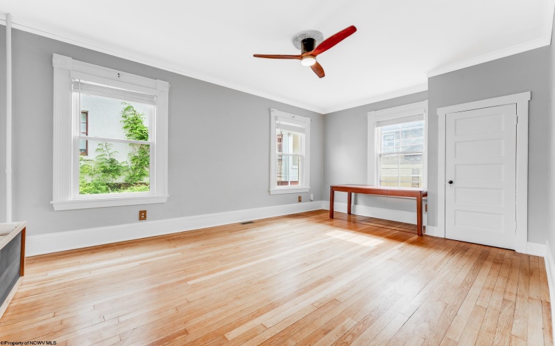 244 Grand Street, Morgantown, West Virginia 26501, 4 Bedrooms Bedrooms, 10 Rooms Rooms,2 BathroomsBathrooms,Single Family Detached,For Sale,Grand,10159916