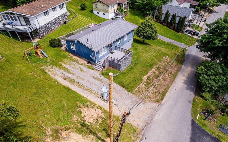 62 Fifth Street, Westover, West Virginia 26501, 3 Bedrooms Bedrooms, 7 Rooms Rooms,1 BathroomBathrooms,Single Family Detached,For Sale,Fifth,10159936