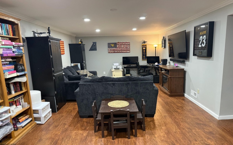 34 Millbrook Road, Bridgeport, West Virginia 26330, 3 Bedrooms Bedrooms, 8 Rooms Rooms,2 BathroomsBathrooms,Single Family Detached,For Sale,Millbrook,10159934