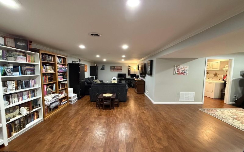 34 Millbrook Road, Bridgeport, West Virginia 26330, 3 Bedrooms Bedrooms, 8 Rooms Rooms,2 BathroomsBathrooms,Single Family Detached,For Sale,Millbrook,10159934