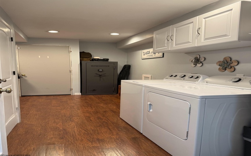 34 Millbrook Road, Bridgeport, West Virginia 26330, 3 Bedrooms Bedrooms, 8 Rooms Rooms,2 BathroomsBathrooms,Single Family Detached,For Sale,Millbrook,10159934