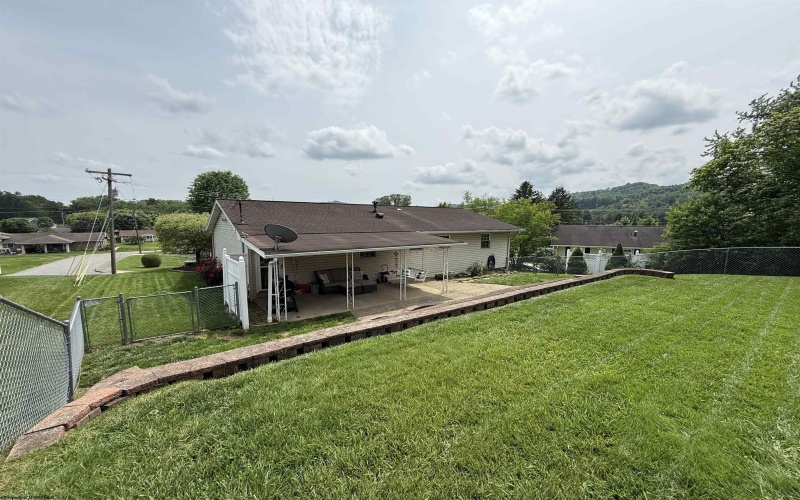 34 Millbrook Road, Bridgeport, West Virginia 26330, 3 Bedrooms Bedrooms, 8 Rooms Rooms,2 BathroomsBathrooms,Single Family Detached,For Sale,Millbrook,10159934