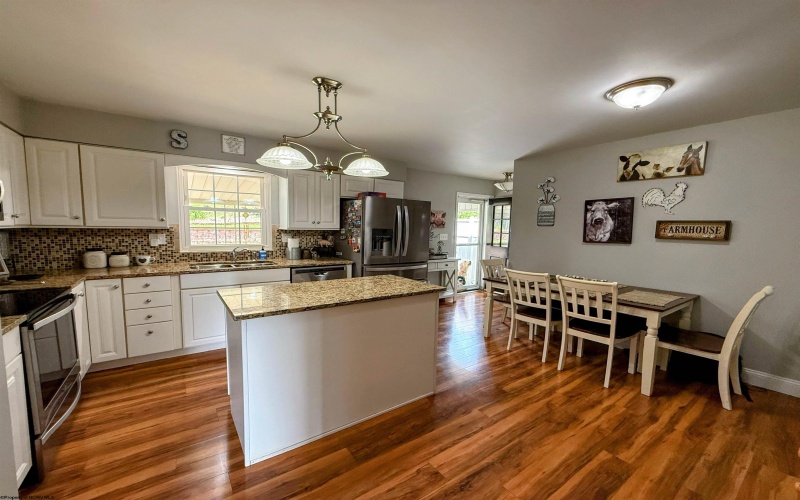 34 Millbrook Road, Bridgeport, West Virginia 26330, 3 Bedrooms Bedrooms, 8 Rooms Rooms,2 BathroomsBathrooms,Single Family Detached,For Sale,Millbrook,10159934