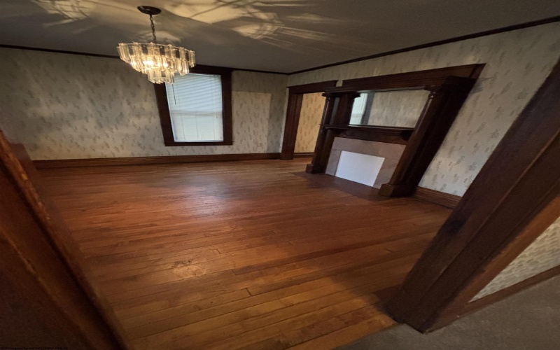 109 Brown Street, Clarksburg, West Virginia 26301, 3 Bedrooms Bedrooms, 6 Rooms Rooms,1 BathroomBathrooms,Single Family Detached,For Sale,Brown,10159931
