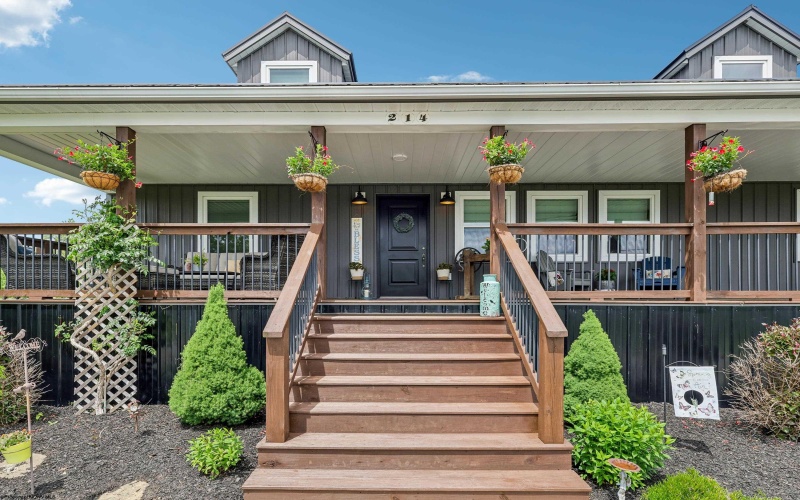 214 Realtree Road, Valley Grove, West Virginia 26060, 5 Bedrooms Bedrooms, 10 Rooms Rooms,4 BathroomsBathrooms,Single Family Detached,For Sale,Realtree,10159924
