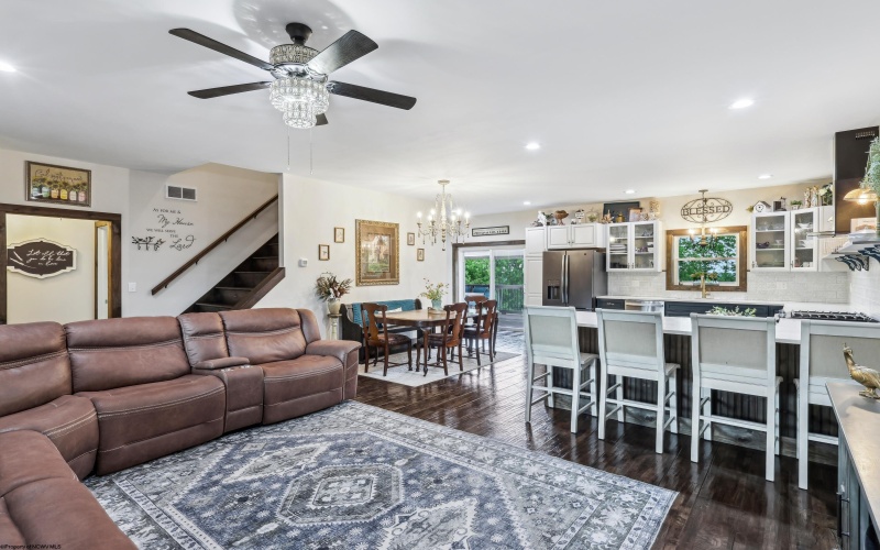 214 Realtree Road, Valley Grove, West Virginia 26060, 5 Bedrooms Bedrooms, 10 Rooms Rooms,4 BathroomsBathrooms,Single Family Detached,For Sale,Realtree,10159924