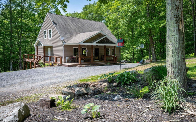 21 Black Bear Court, Albright, West Virginia 26519, 4 Bedrooms Bedrooms, 12 Rooms Rooms,2 BathroomsBathrooms,Single Family Detached,For Sale,Black Bear,10159928