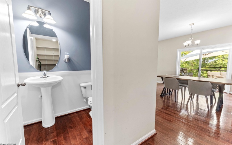 8 Summers Ridge Road, Morgantown, West Virginia 26508, 4 Bedrooms Bedrooms, 11 Rooms Rooms,3 BathroomsBathrooms,Single Family Detached,For Sale,Summers Ridge,10159925