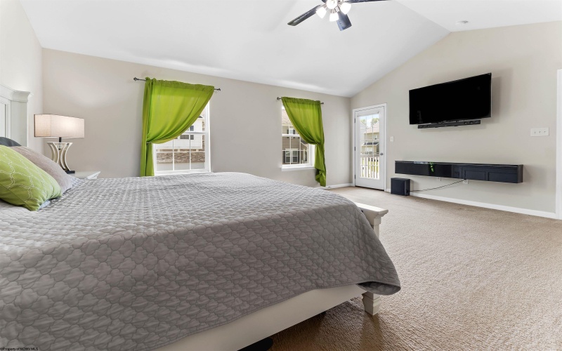 8 Summers Ridge Road, Morgantown, West Virginia 26508, 4 Bedrooms Bedrooms, 11 Rooms Rooms,3 BathroomsBathrooms,Single Family Detached,For Sale,Summers Ridge,10159925